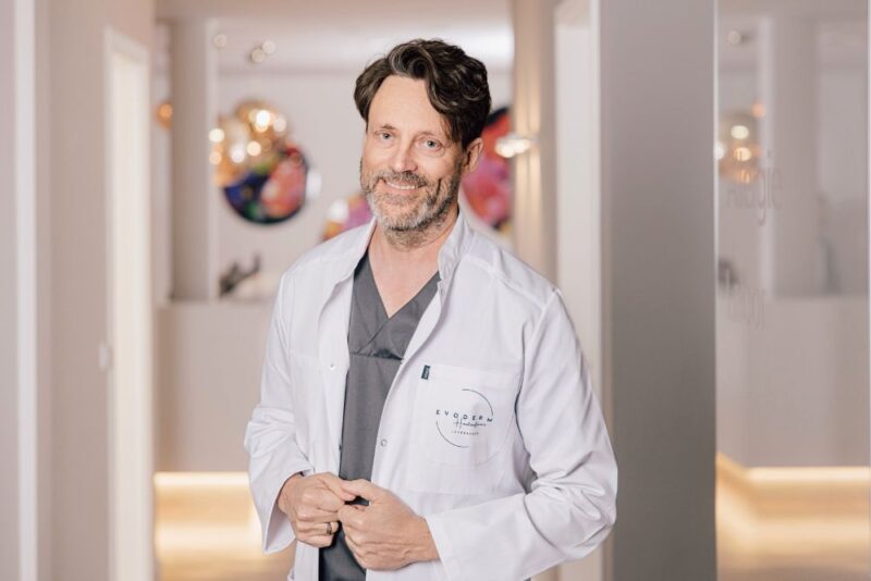 Orthovivo Praxis Dr. Med. Benedikt Hasemann Team - Hautarzt Leverkusen - Doctor-medic Constantin und Team